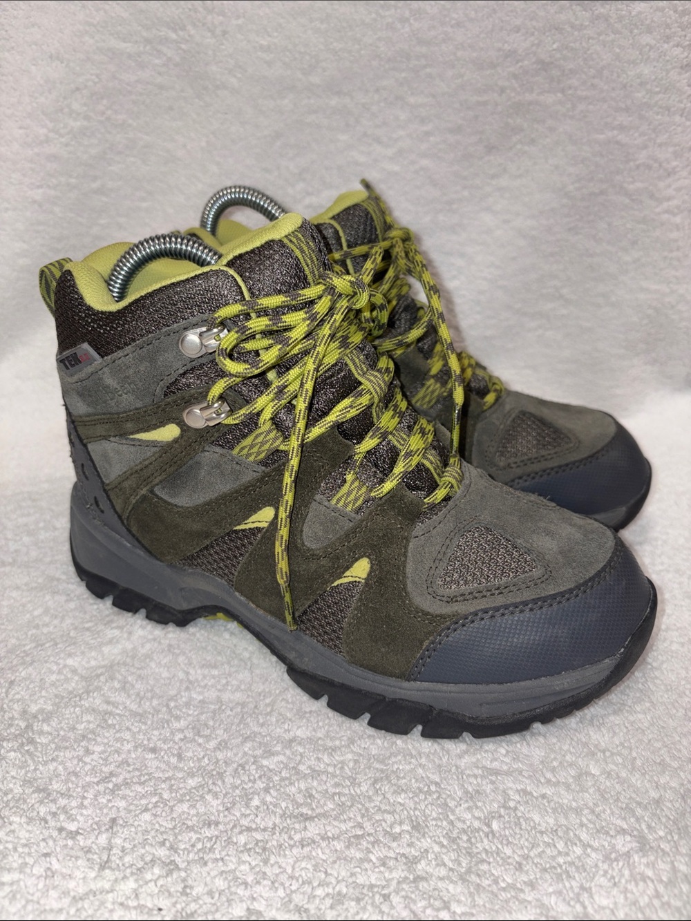 L.L. Bean Kids Gray Yellow waterproof Hiking Boots model 286156 size 5